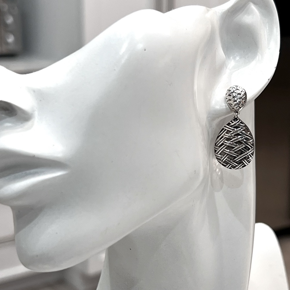 Sterling Silver Pineapple Design Dangle Earrings - image 2